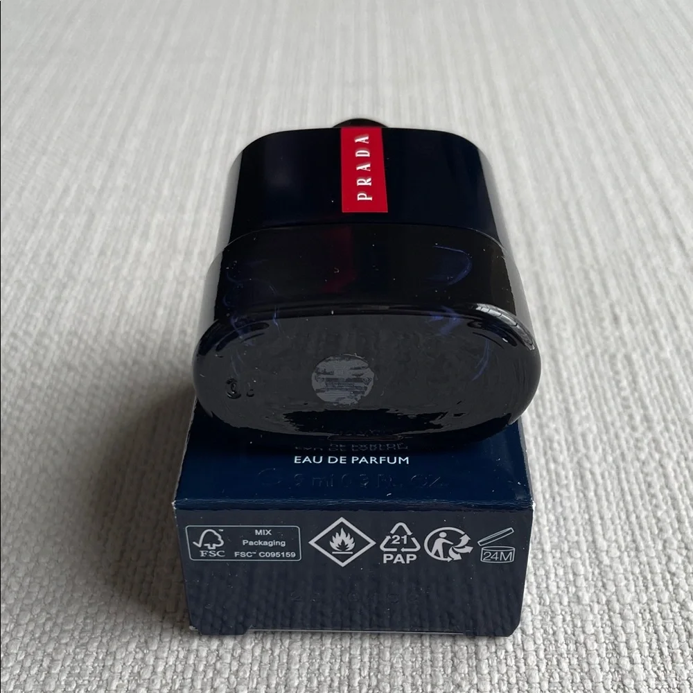 Prada Ocean Luna Rossa miniature